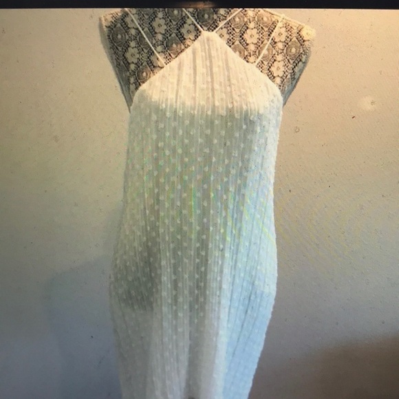 J.O.A. White sheer Short casual dress Sz 8 NWT - Picture 1 of 4